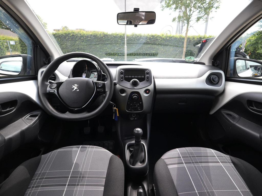 45815545-2.jpg